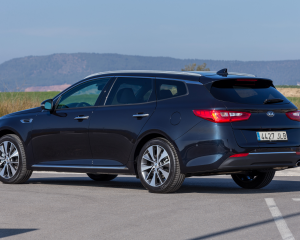 Kia Optima Sportswagon - Exterior 8